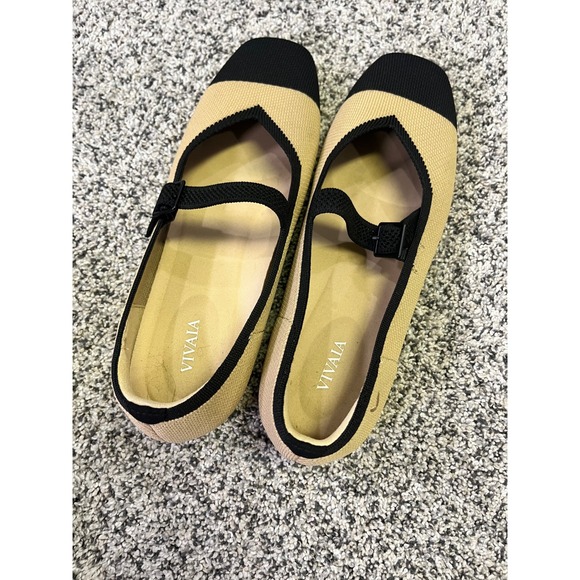 Elegant Two-Tone Flats - Picture 6 of 8